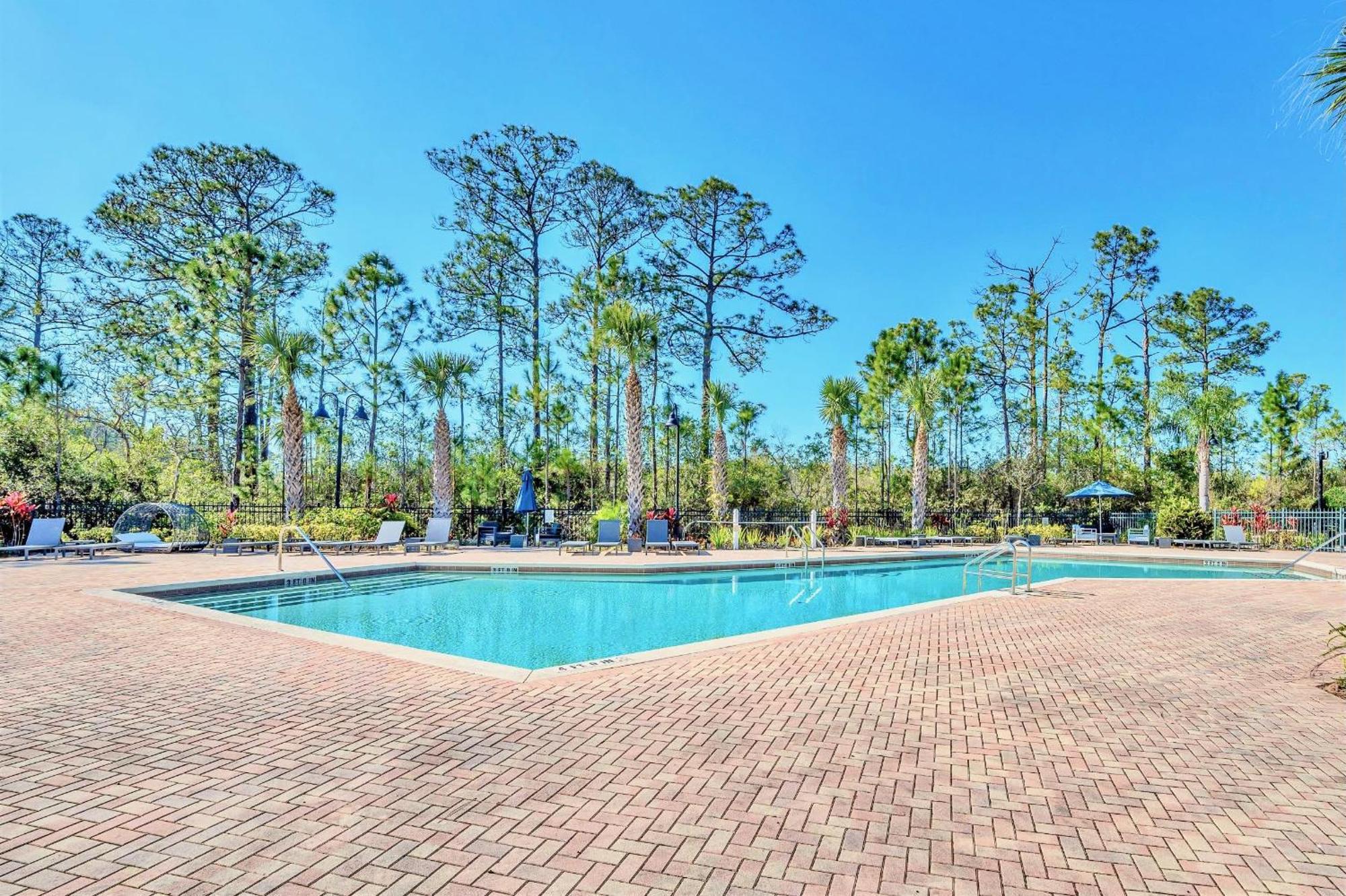 2Br Condo With Shared Pool & Hot Tub, Near Disney! オーランド エクステリア 写真